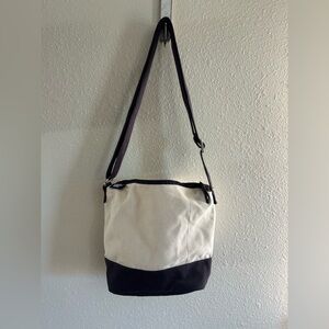 Lands End Canvas Bucket Shoulder Crossbody Tote Bag